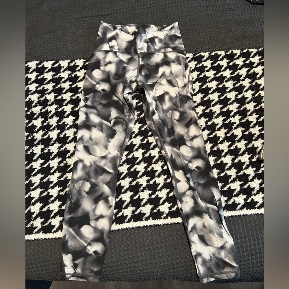 Size 4 Lululemon Leggings